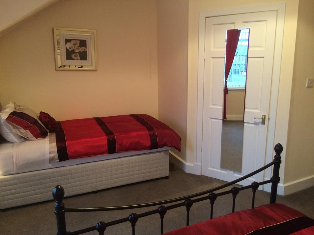 Dawn Break Bed and Breakfast Largs Habitación foto